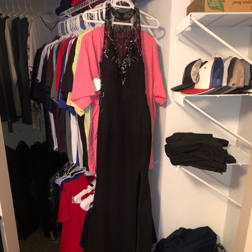 Black top sequin prom/ formal dress